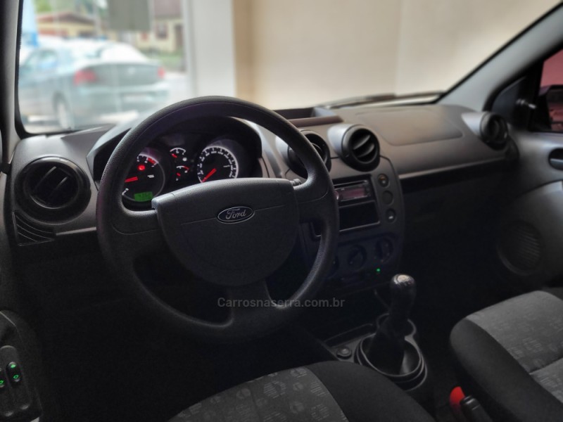 FIESTA 1.0 MPI CLASS 8V FLEX 4P MANUAL - 2013 - CANELA