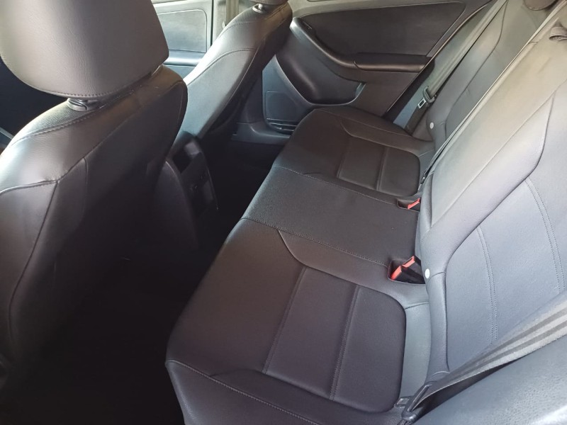 JETTA 2.0 COMFORTLINE FLEX 4P TIPTRONIC - 2012 - CAXIAS DO SUL