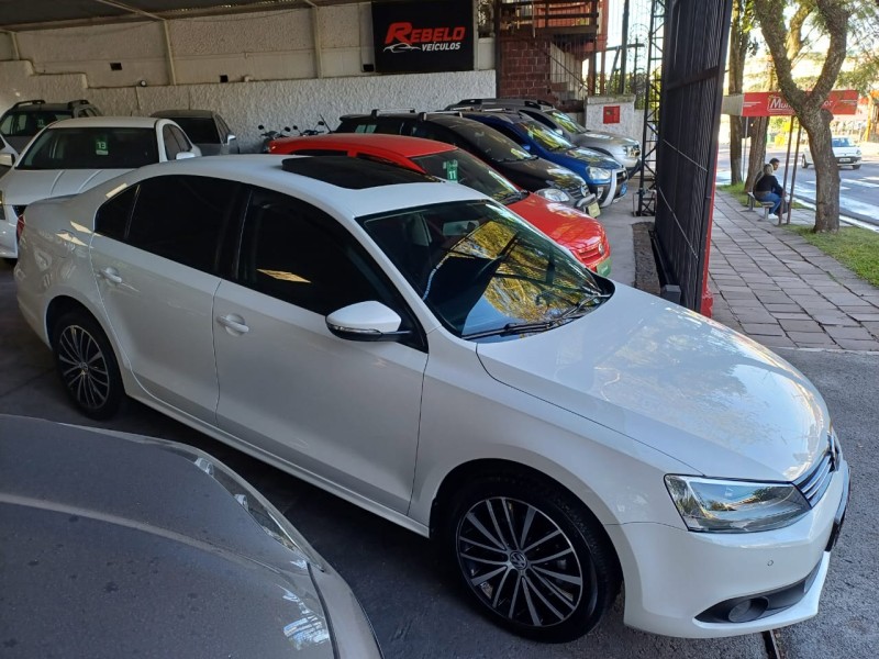 JETTA 2.0 COMFORTLINE FLEX 4P TIPTRONIC - 2012 - CAXIAS DO SUL