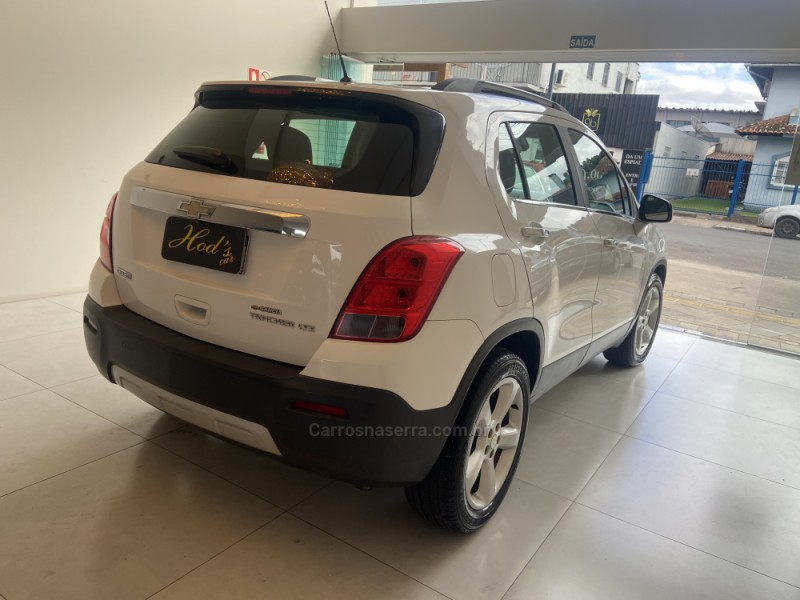 TRACKER 1.8 MPFI LTZ 4X2 16V FLEX 4P AUTOMÁTICO - 2015 - CANELA