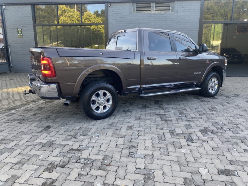 RAM 6.7 2500 LARAMIE 4X4 CD I6 TURBO DIESEL 4P AUTOMÁTICO - 2019 - PORTãO