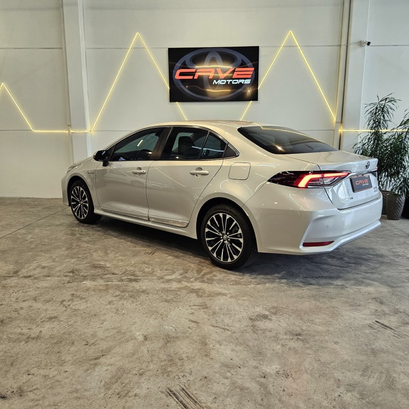 COROLLA 1.8 ALTIS PREMIUM 16V HÍBRIDO 4P AUTOMÁTICO - 2024 - CAXIAS DO SUL