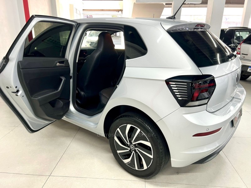 POLO 1.0 170 TSI 12V HIGHLINE FLEX 4P AUTOMÁTICO - 2024 - CAXIAS DO SUL