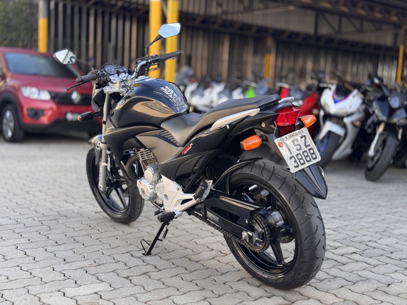CB 300R  - 2012 - BENTO GONçALVES
