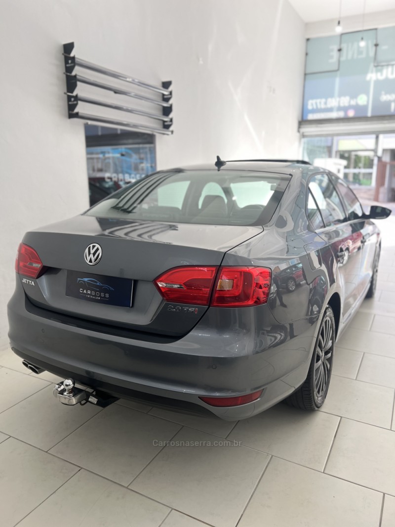 JETTA 2.0 TSI DSG HIGHLINE 200CV GASOLINA 4P AUTOMÁTICO - 2013 - CAXIAS DO SUL