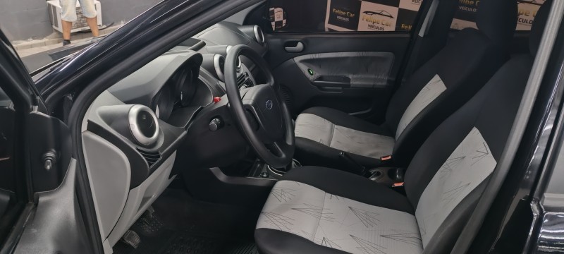 FIESTA 1.6 MPI CLASS HATCH 8V FLEX 4P MANUAL - 2010 - CAXIAS DO SUL