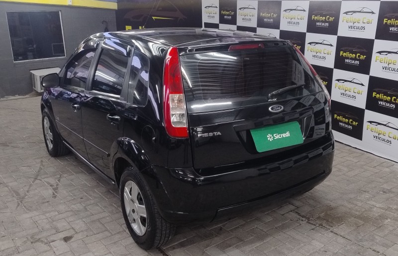 FIESTA 1.6 MPI CLASS HATCH 8V FLEX 4P MANUAL - 2010 - CAXIAS DO SUL