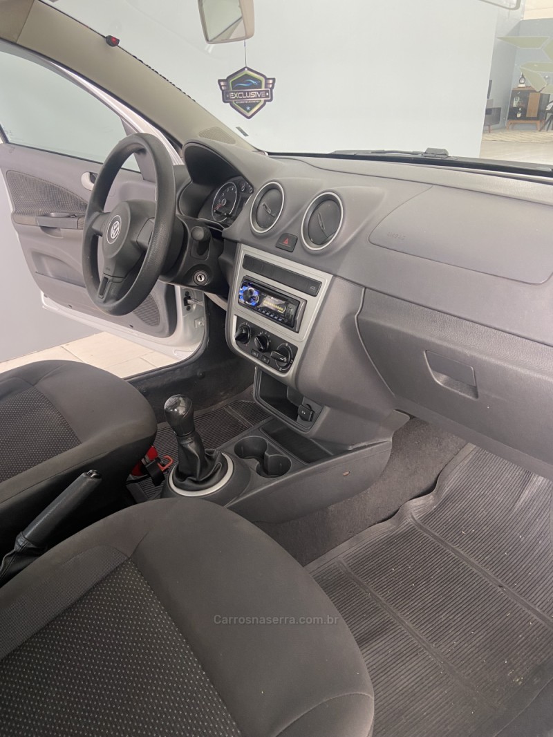VOYAGE 1.6 MI CITY 8V FLEX 4P MANUAL - 2015 - CAXIAS DO SUL