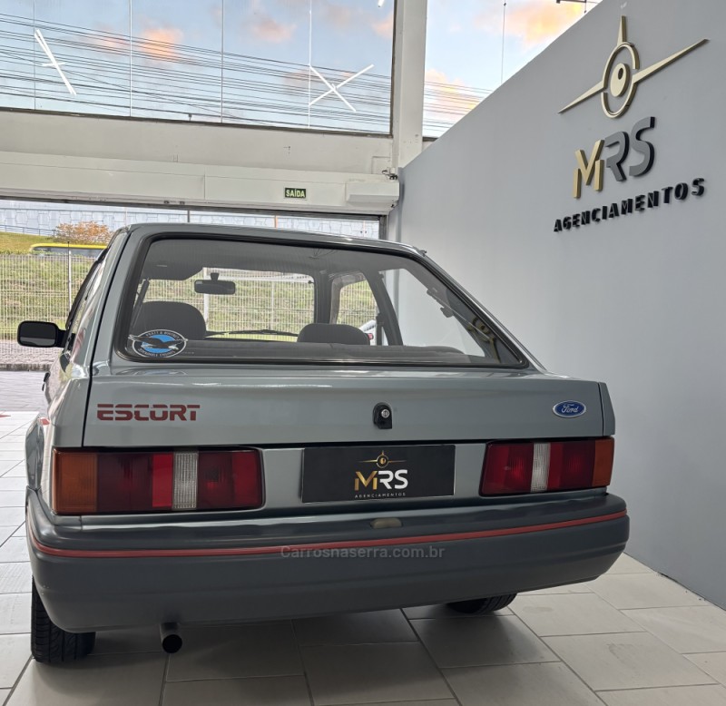 ESCORT 1.0 HOBBY 8V GASOLINA 2P MANUAL - 1994 - CAXIAS DO SUL