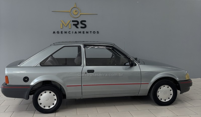 ESCORT 1.0 HOBBY 8V GASOLINA 2P MANUAL - 1994 - CAXIAS DO SUL