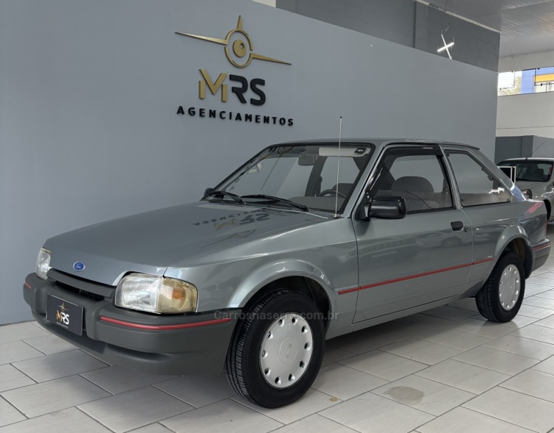 ESCORT 1.0 HOBBY 8V GASOLINA 2P MANUAL - 1994 - CAXIAS DO SUL