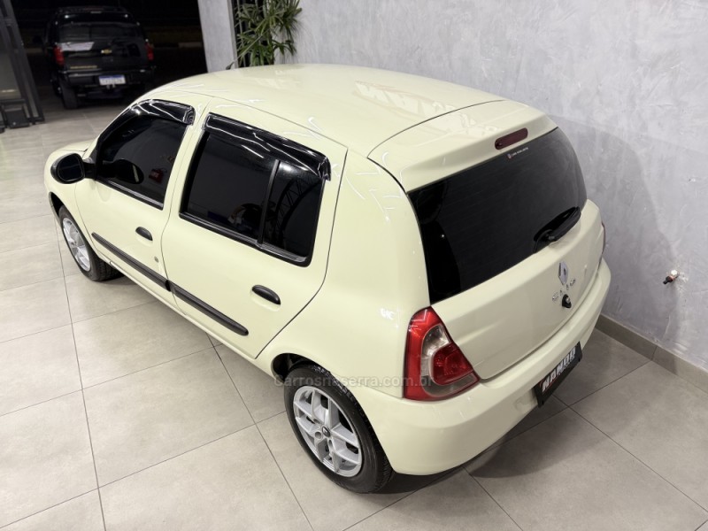 CLIO 1.0 EXPRESSION 16V FLEX 4P MANUAL - 2014 - SAPIRANGA