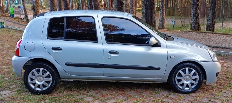 CLIO 1.0 AUTHENTIQUE 16V HI-FLEX 4P MANUAL - 2008 - CAXIAS DO SUL