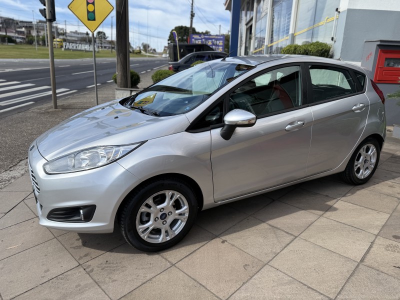 FIESTA 1.6 SE HATCH 16V FLEX 4P AUTOMÁTICO - 2015 - FARROUPILHA