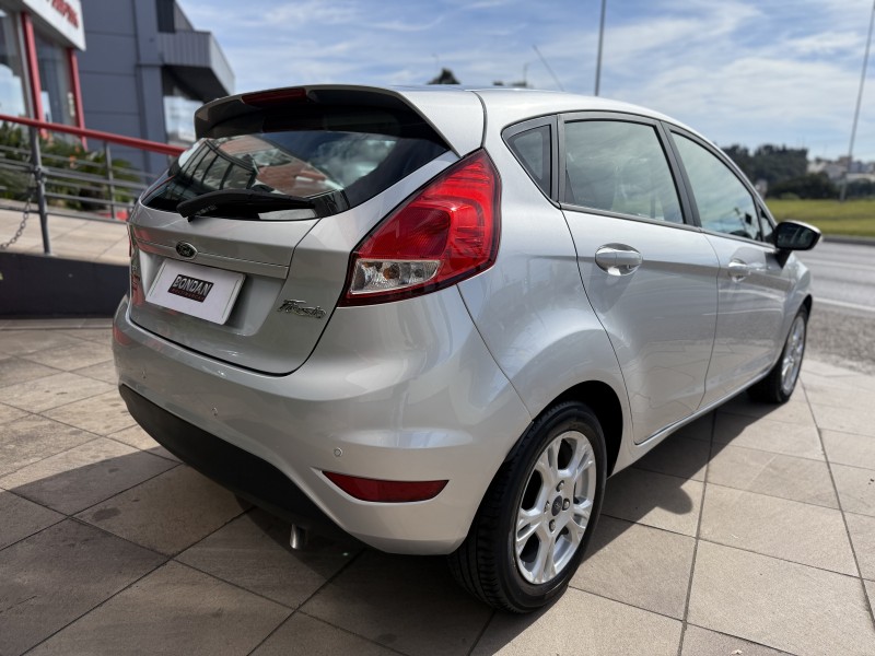 FIESTA 1.6 SE HATCH 16V FLEX 4P AUTOMÁTICO - 2015 - FARROUPILHA