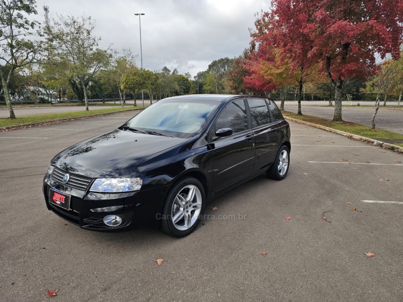 STILO 1.8 MPI 8V GASOLINA 4P MANUAL - 2004 - BENTO GONçALVES