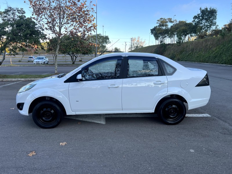 FIESTA 1.6 SE SEDAN 16V FLEX 4P MANUAL - 2014 - BENTO GONçALVES