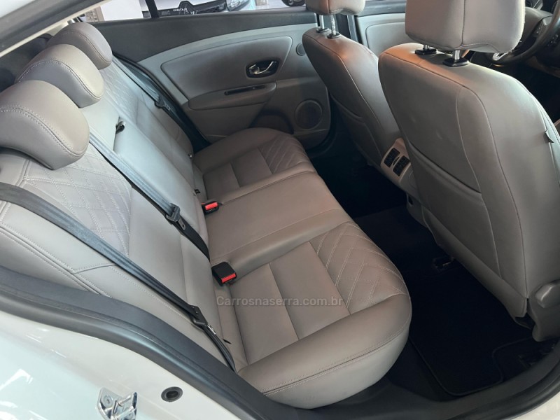 FLUENCE 2.0 PRIVILÉGE 16V FLEX 4P AUTOMÁTICO - 2015 - CAXIAS DO SUL