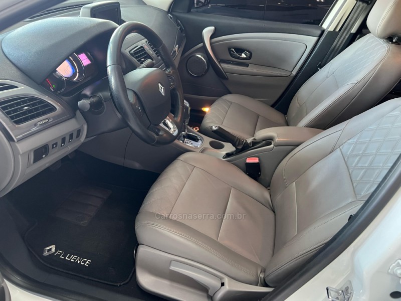 FLUENCE 2.0 PRIVILÉGE 16V FLEX 4P AUTOMÁTICO - 2015 - CAXIAS DO SUL