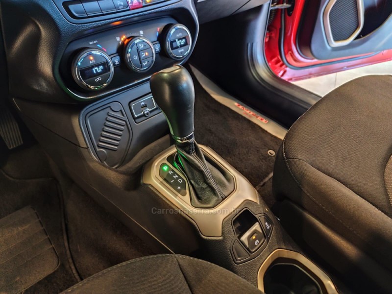 RENEGADE 1.8 16V FLEX LONGITUDE 4P AUTOMÁTICO - 2016 - BENTO GONçALVES
