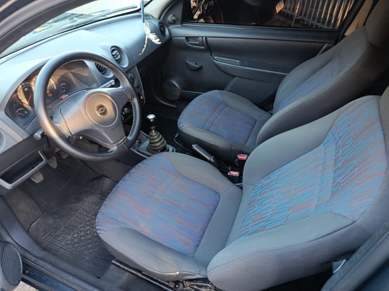CELTA 1.0 MPFI VHCE SPIRIT 8V FLEX 2P MANUAL - 2008 - PORTãO