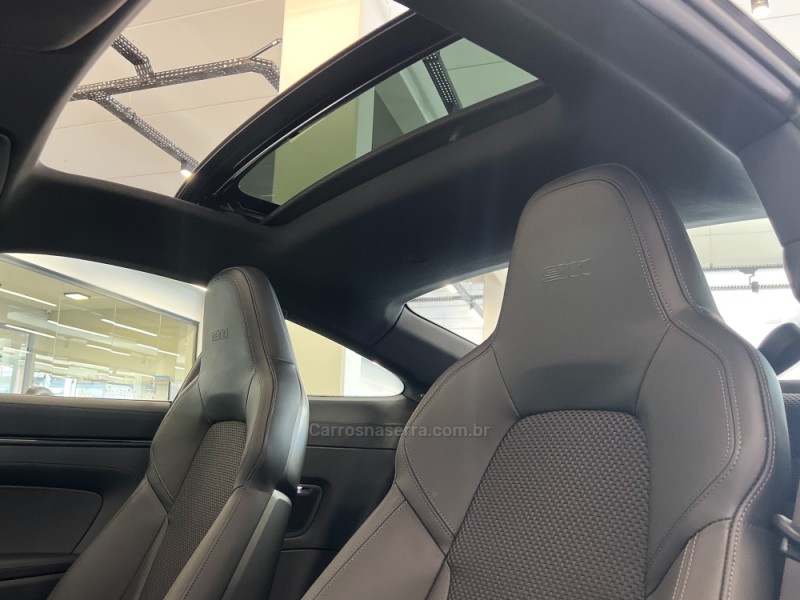 911 3.0 CARRERA T COUPÉ AUTOMÁTICO - 2024 - FLORES DA CUNHA