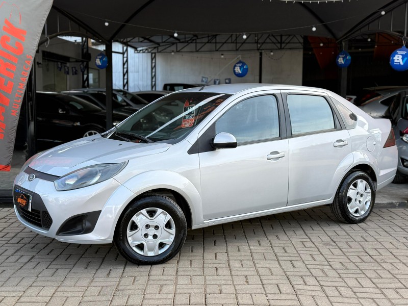 FIESTA 1.6 ROCAM SE SEDAN 8V FLEX 4P MANUAL - 2014 - LAGOA VERMELHA