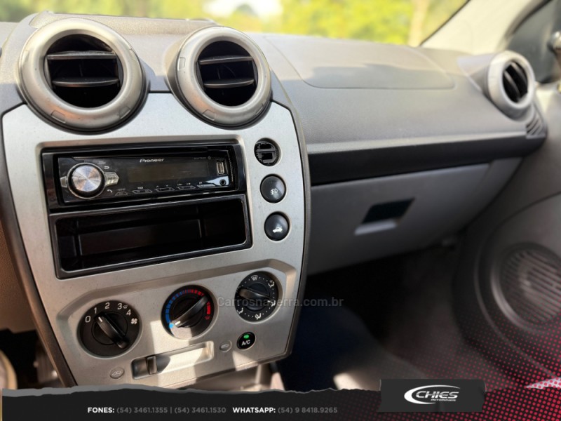 FIESTA 1.6 MPI CLASS HATCH 8V FLEX 4P MANUAL - 2013 - CARLOS BARBOSA