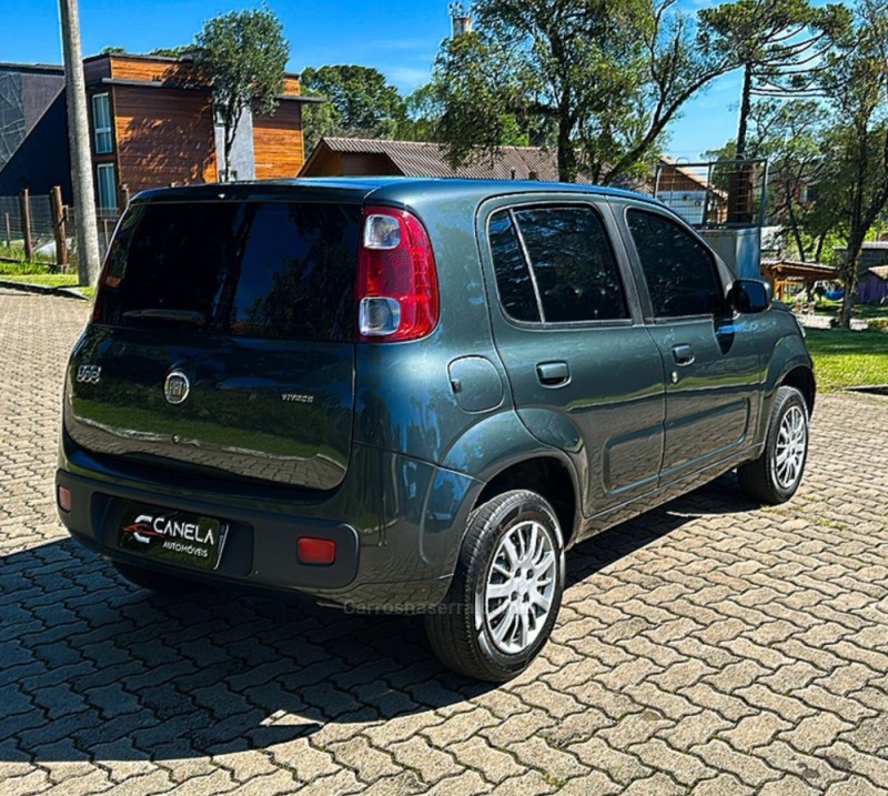 UNO 1.0 EVO VIVACE 8V FLEX 4P MANUAL - 2013 - CANELA