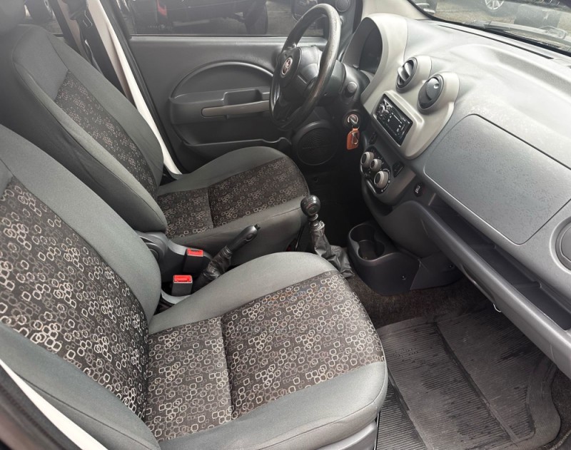 UNO 1.0 EVO VIVACE 8V FLEX 4P MANUAL - 2013 - CANELA