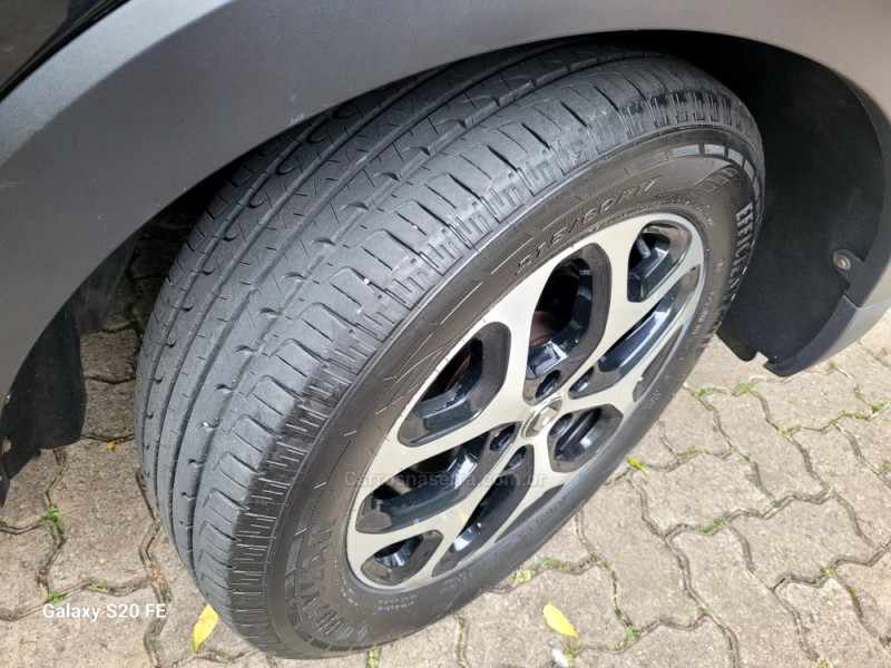 CAPTUR 1.6 16V FLEX INTENSE AUTOMÁTICO - 2018 - NOVA PRATA