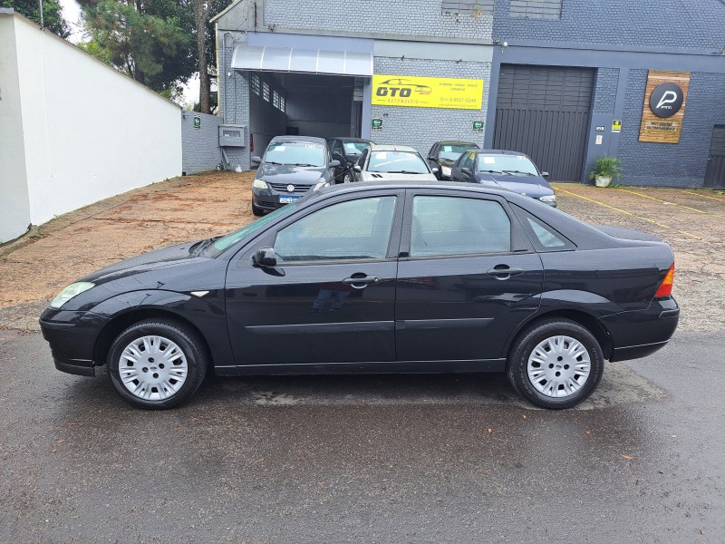 FOCUS 1.6 GLX SEDAN 8V FLEX 4P MANUAL - 2008 - FARROUPILHA