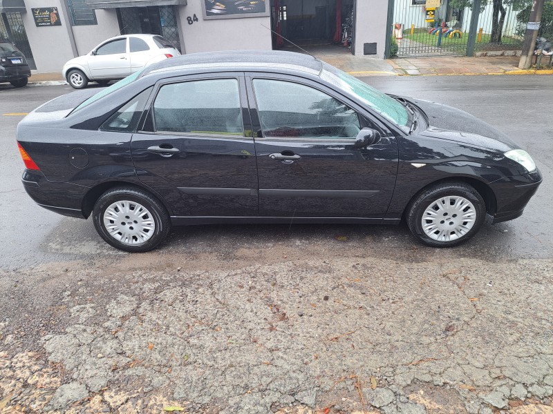 FOCUS 1.6 GLX SEDAN 8V FLEX 4P MANUAL - 2008 - FARROUPILHA
