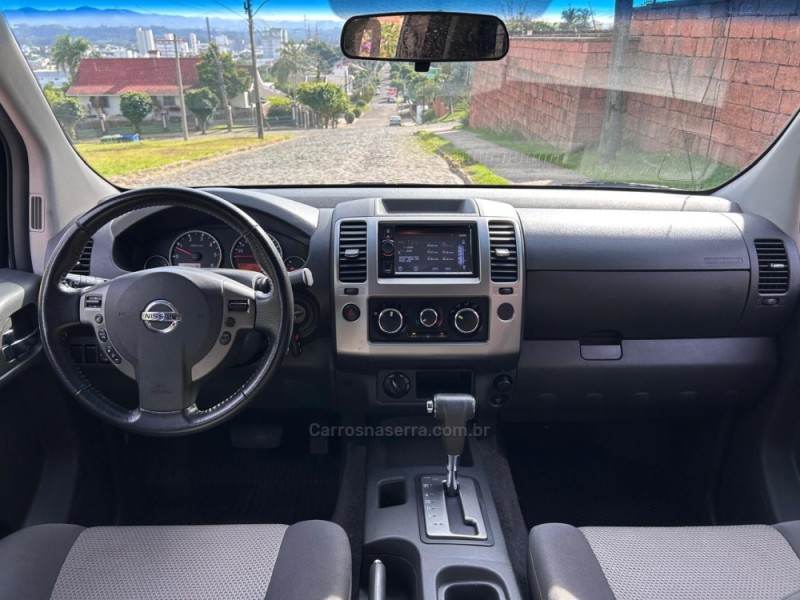 FRONTIER 2.5 SV ATTACK 4X4 CD TURBO ELETRONIC DIESEL 4P AUTOMÁTICO - 2017 - VENâNCIO AIRES