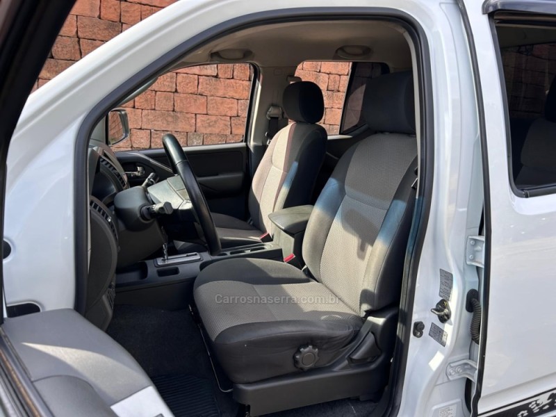 FRONTIER 2.5 SV ATTACK 4X4 CD TURBO ELETRONIC DIESEL 4P AUTOMÁTICO - 2017 - VENâNCIO AIRES