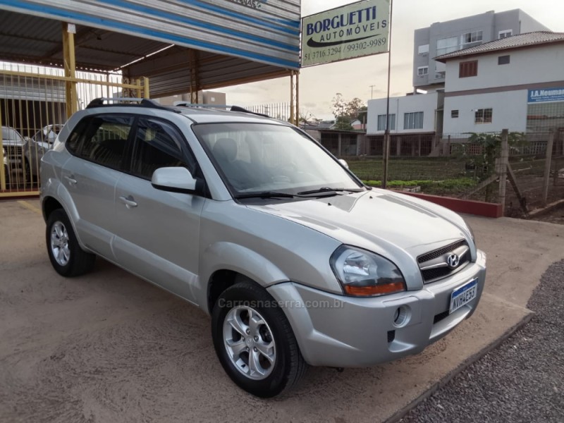 TUCSON 2.0 MPFI GLS 16V 143CV 2WD FLEX 4P AUTOMÁTICO
