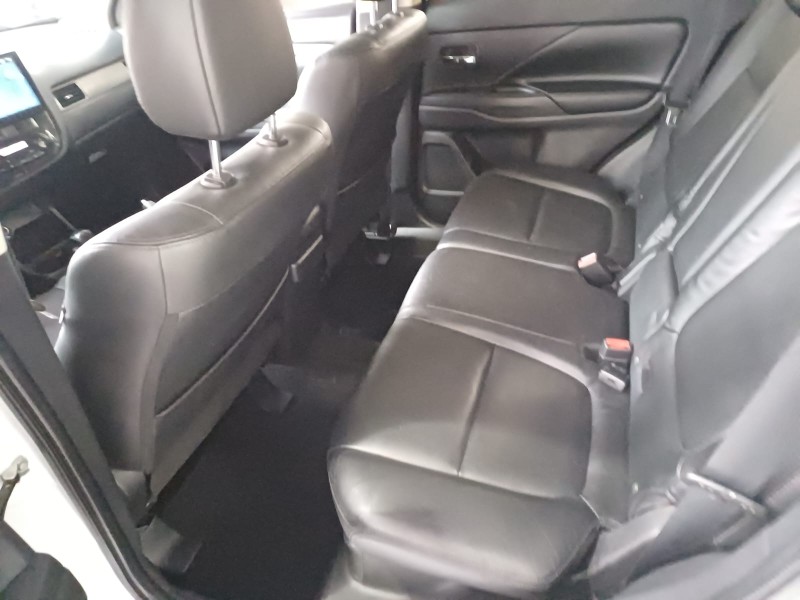 OUTLANDER 2.0 16V GASOLINA 4P AUTOMÁTICO - 2015 - CAXIAS DO SUL