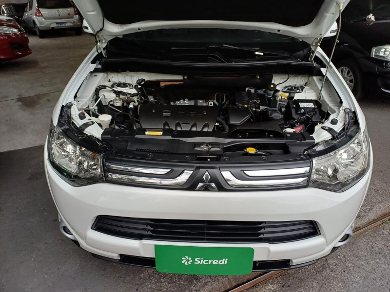 OUTLANDER 2.0 16V GASOLINA 4P AUTOMÁTICO - 2015 - CAXIAS DO SUL