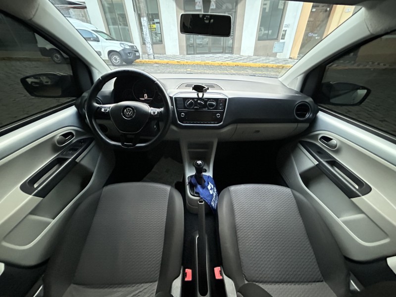 UP 1.0 TSI MOVE UP 12V FLEX 4P MANUAL - 2018 - GARIBALDI
