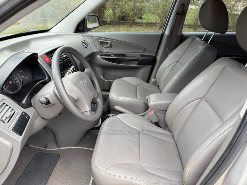 TUCSON 2.0 MPFI GL 16V 142CV 2WD GASOLINA 4P AUTOMÁTICO - 2010 - CANELA