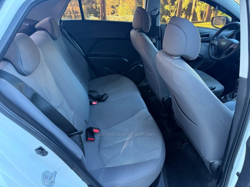 HB20S 1.0 COMFORT 12V FLEX 4P MANUAL - 2015 - CANELA