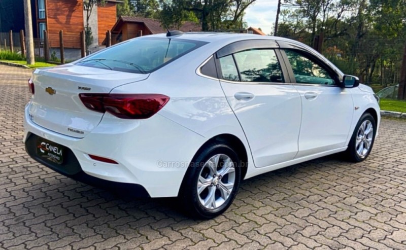 ONIX 1.0	PREMIER PLUS 12V TURBO FLEX 4P AUTOMÁTICO - 2021 - CANELA