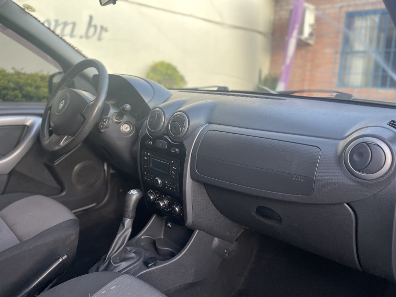 LOGAN 1.6 EXPRESSION 16V FLEX 4P MANUAL - 2013 - CAXIAS DO SUL