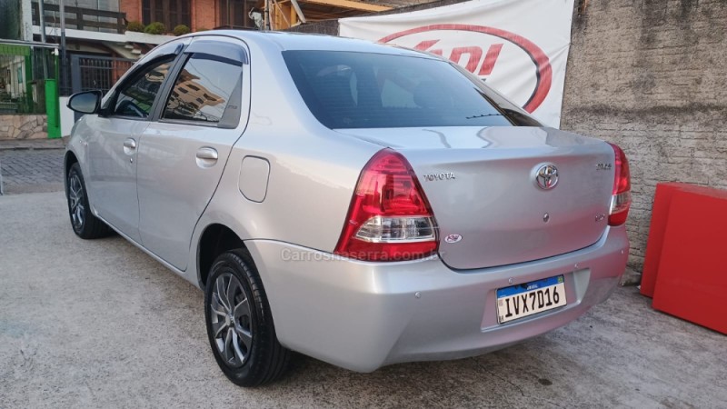 ETIOS 1.5 X SEDAN 16V FLEX 4P MANUAL - 2015 - CAXIAS DO SUL
