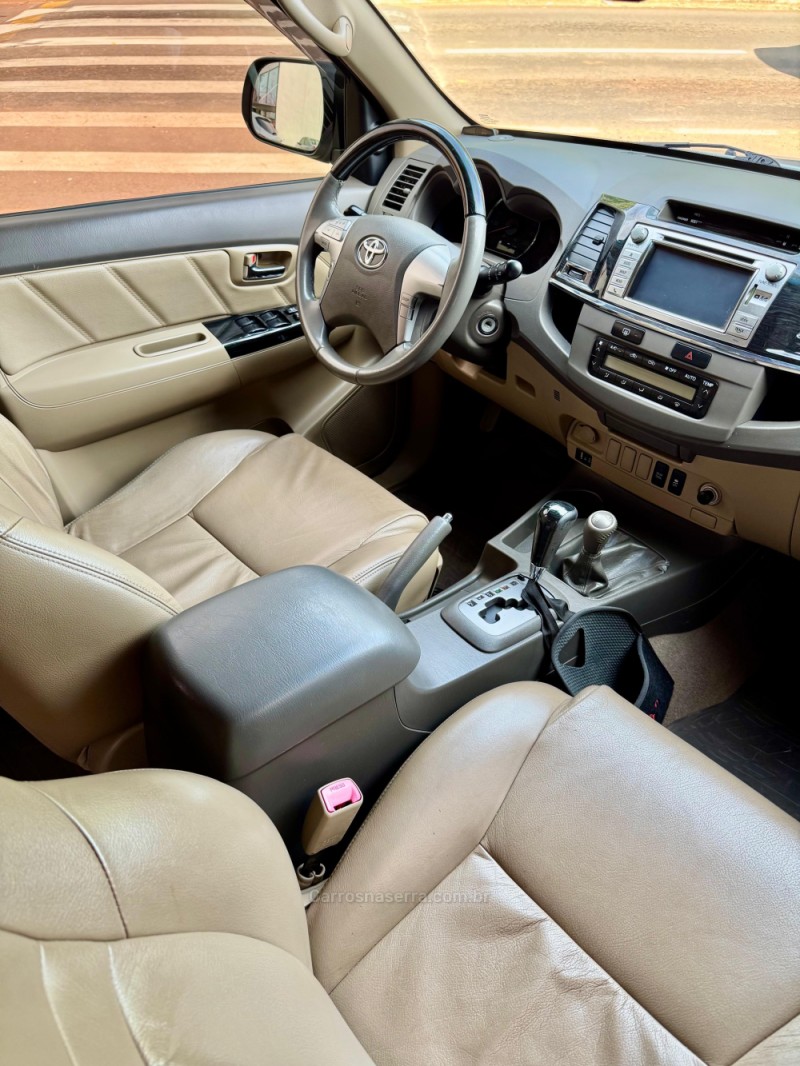 HILUX SW4 3.0 SRV 4X4 16V TURBO INTERCOOLER DIESEL 4P AUTOMÁTICO - 2012 - LAJEADO