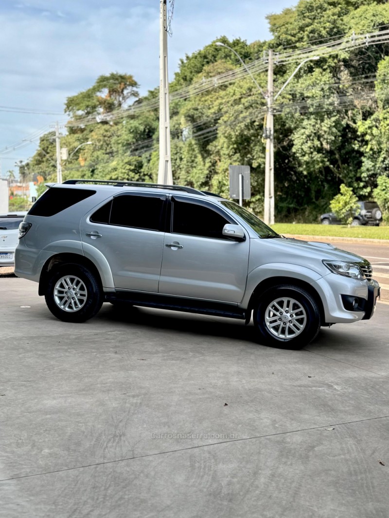 HILUX SW4 3.0 SRV 4X4 16V TURBO INTERCOOLER DIESEL 4P AUTOMÁTICO - 2012 - LAJEADO