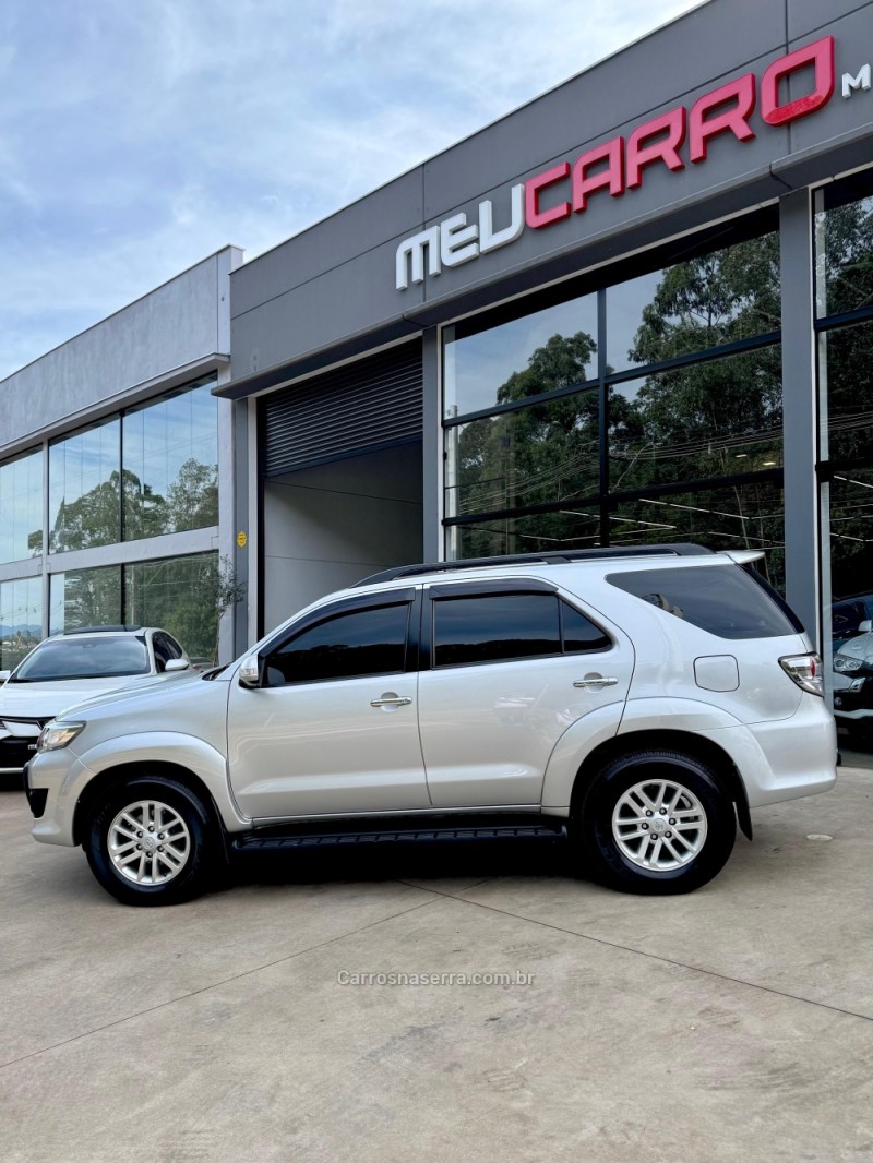 HILUX SW4 3.0 SRV 4X4 16V TURBO INTERCOOLER DIESEL 4P AUTOMÁTICO - 2012 - LAJEADO