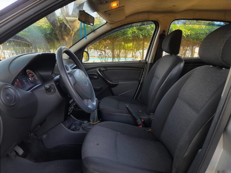 SANDERO 1.0 AUTHENTIQUE 16V FLEX 4P MANUAL - 2012 - FARROUPILHA