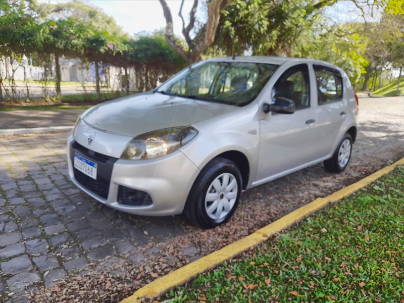 SANDERO 1.0 AUTHENTIQUE 16V FLEX 4P MANUAL - 2012 - FARROUPILHA