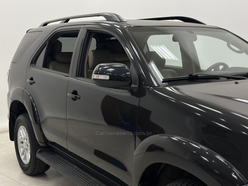 HILUX SW4 3.0 SRV 4X4 7 LUGARES 16V TURBO INTERCOOLER DIESEL 4P AUTOMÁTICO - 2012 - SANTA CRUZ DO SUL